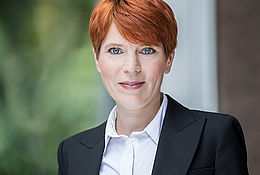 Porträtfoto von Stefanie Lauth