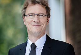 Porträtfoto von Frank Poenisch